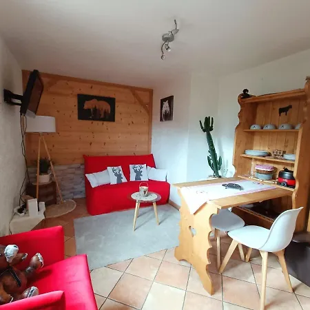 Apartment Avec Terrasse Et Parking Prive Grand-Aigueblanche